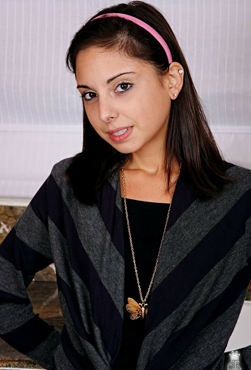 Максим, 69 лет, 5 размер груди